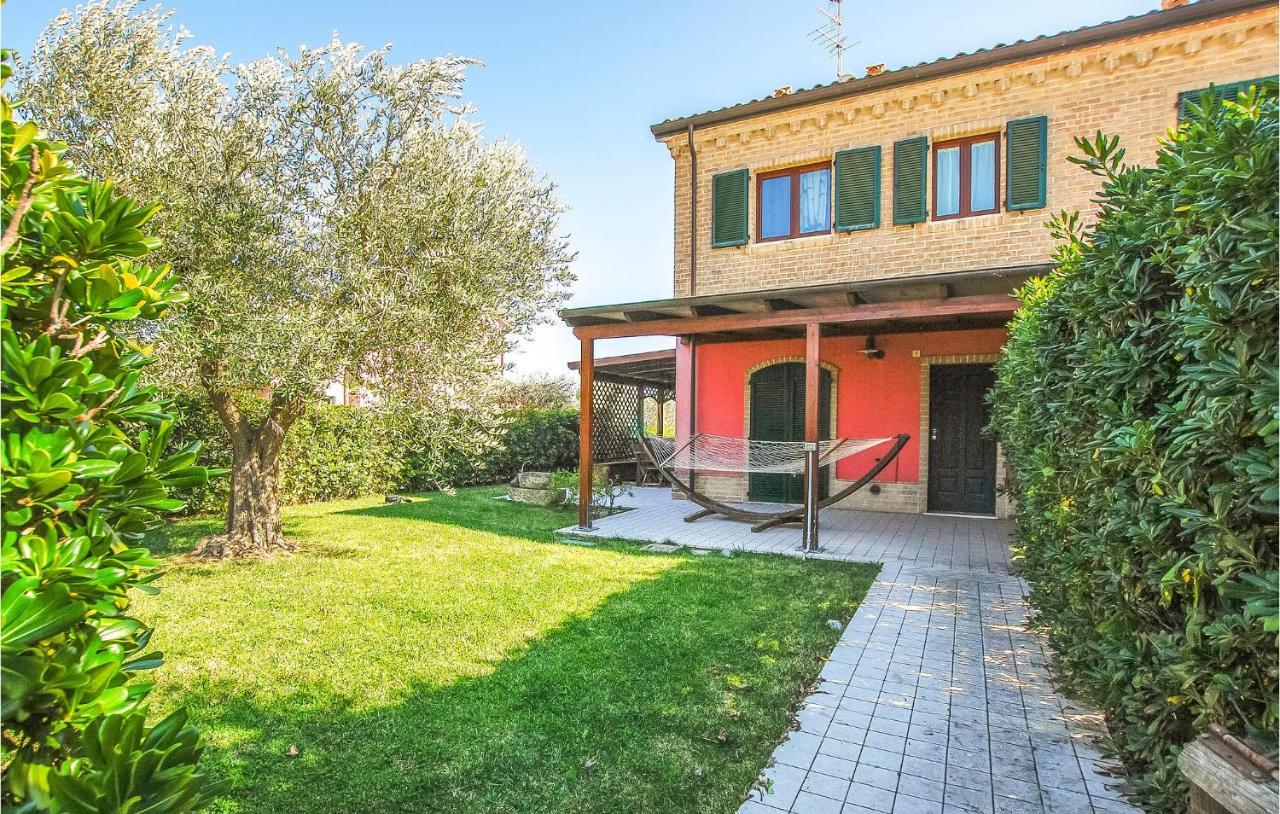 Beautiful Home In Porto Recanati With Wifi Экстерьер фото